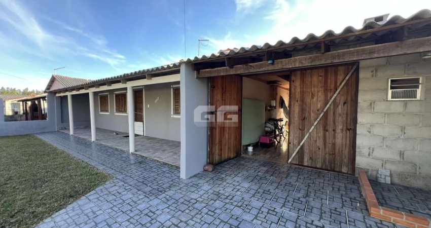 CIDREIRA - CASA MOBILIADA COM 4 DORMITÓRIOS A VENDA NA PRAIA