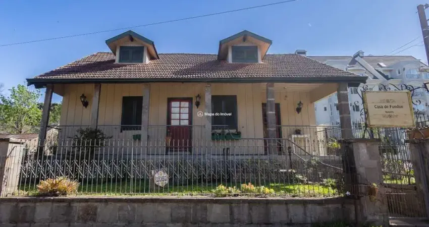 Casa comercial à venda na Rua Piratini, 1052, Planalto, Gramado