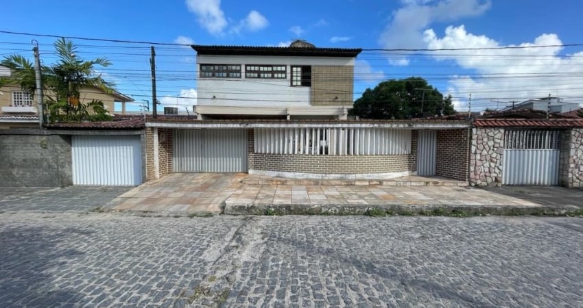 CASA SOBRADO 1° ANDAR COM 5 QTS 2 SUÍTES 5 BANHEIROS NO CORDEIRO: