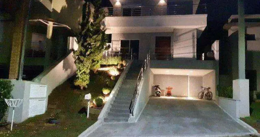 Casa com 3 dormitórios à venda, 230 m² por R$ 2.000.000,00 - Suru - Santana de Parnaíba/SP
