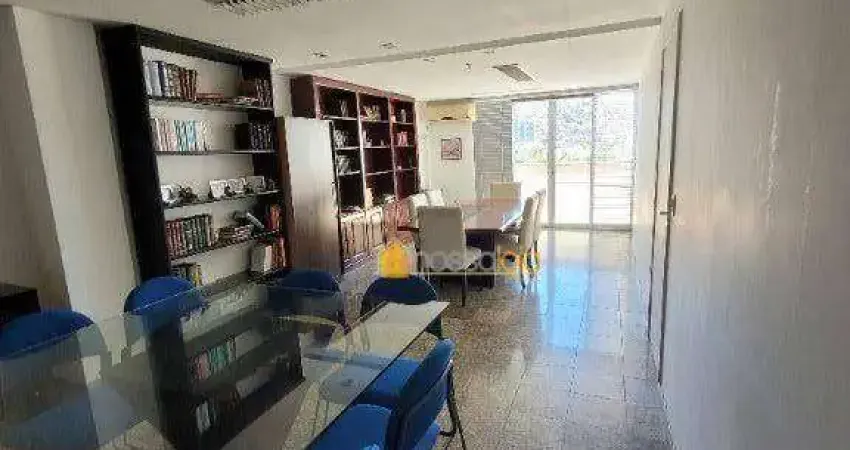 Excelente Sala tipo Cobertura à Venda, com Aproximadamente 100m² - Centro - Niterói/RJ
