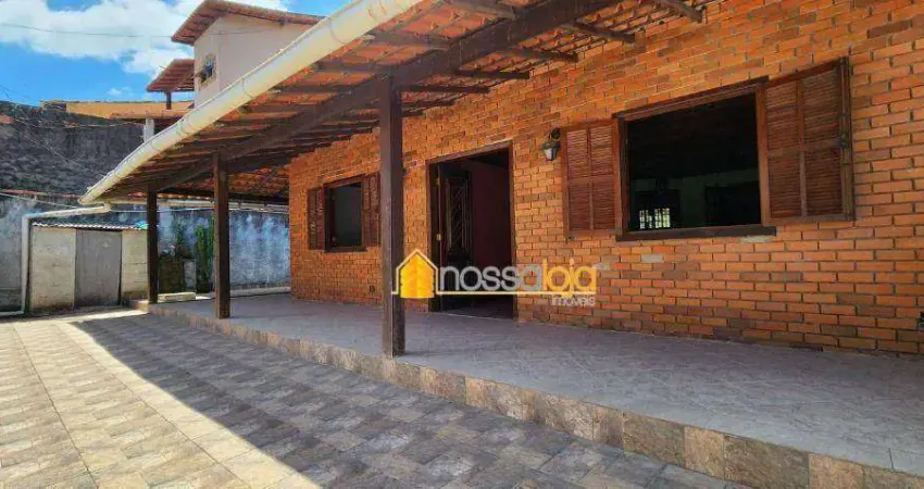 Casa com 3 dormitórios, 200 m² - venda por R$ 480.000 ou aluguel por R$ 3.200,00/mês - Rio do Ouro - São Gonçalo/RJ