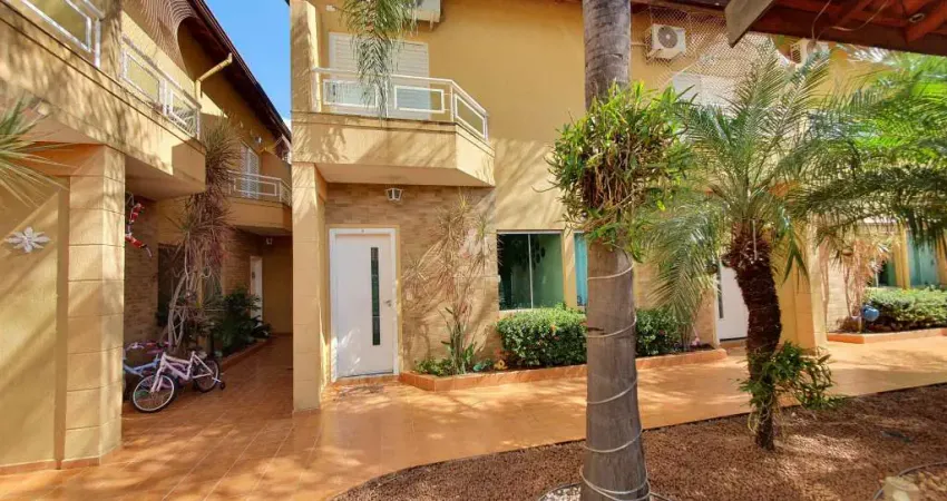 Casa (sobrado em condominio) 2 dormitórios/suite, cozinha planejada, em condomínio fechado