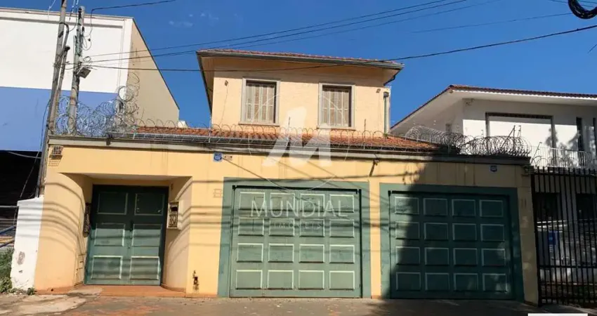 Casa (sobrado na  rua) 4 dormitórios, cozinha planejada