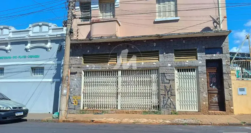Casa (sobrado na  rua) 2 dormitórios/suite, cozinha planejada