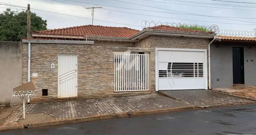 Casa (térrea na rua) 2 dormitórios/suite, cozinha planejada