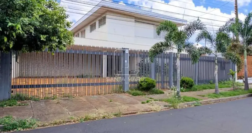 Casa (sobrado na  rua) 4 dormitórios