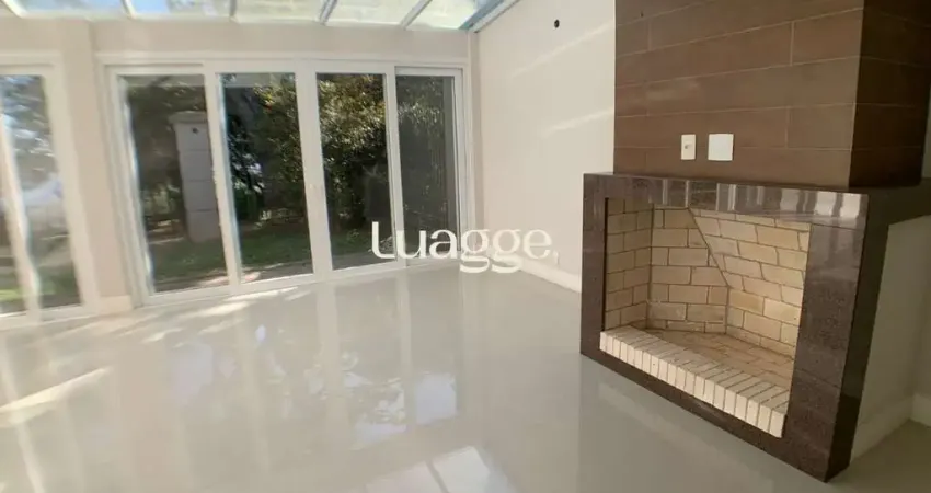 Casa Condominio para Venda - 343m², 3 dormitórios, sendo 3 suites, 2 vagas - Tristeza