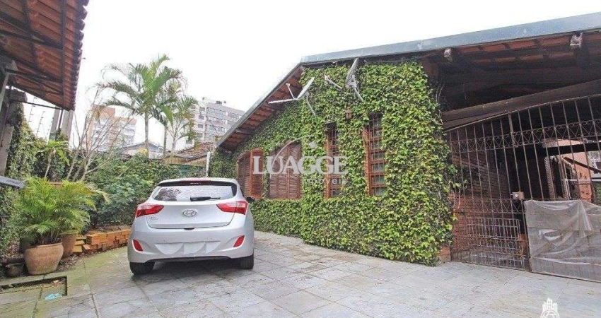 Casa para Venda - 381m², 3 dormitórios, sendo 1 suites, 4 vagas - Tristeza