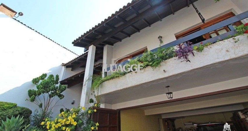 Casa para Venda - 326m², 3 dormitórios, sendo 3 suites, 4 vagas - Glória