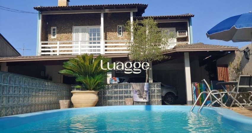Casa para Venda - 250m², 3 dormitórios, sendo 1 suites, 5 vagas - Santa Rosa