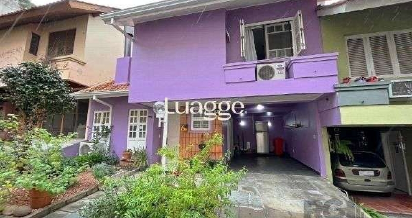 Casa Condominio para Venda - 201m², 3 dormitórios, sendo 1 suites, 2 vagas - Tristeza