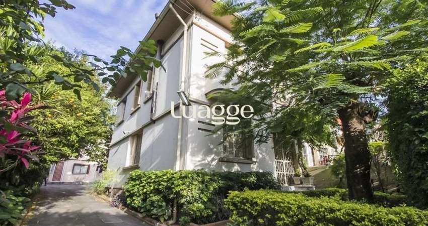 Casa para Venda - 1016m², 4 dormitórios, 6 vagas - Menino Deus