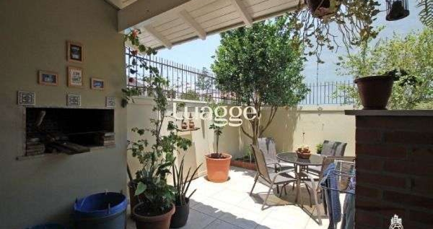 Casa para Venda - 78m², 3 dormitórios, sendo 1 suites, 2 vagas - Guarujá