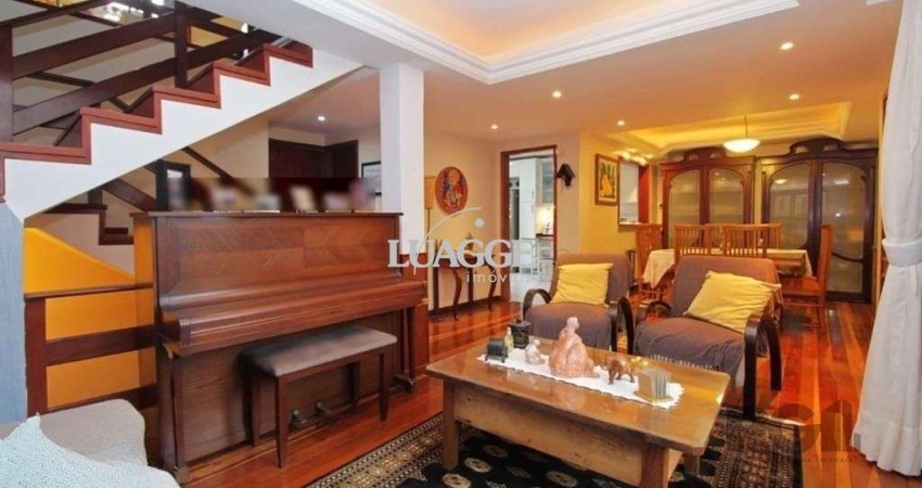 Casa de 275m² - 3 dormitórios e 3 vagas no bairro Coronel Aparício Borges