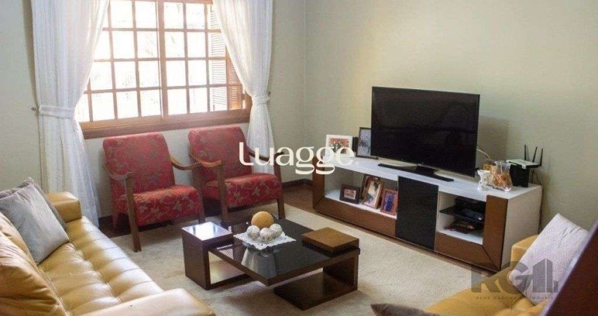 Casa 298m² - 4 dormitórios, 3 vagas na Zona Norte