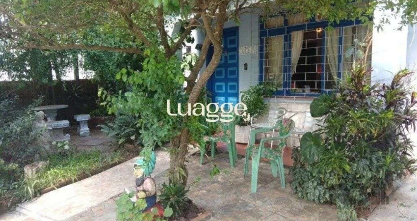 Casa com 3 dormitórios no bairro Sarandi