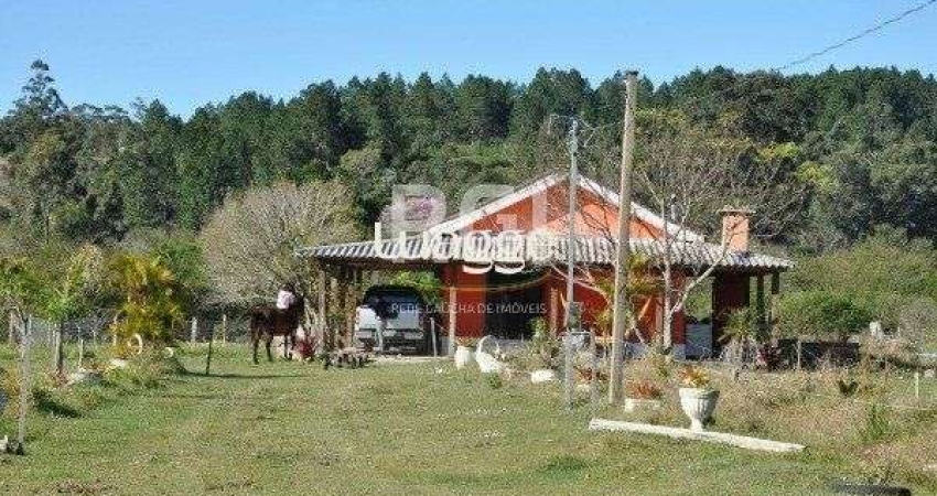 Sítio para Venda - 100m², 2 dormitórios, 1 vaga - Itapuã