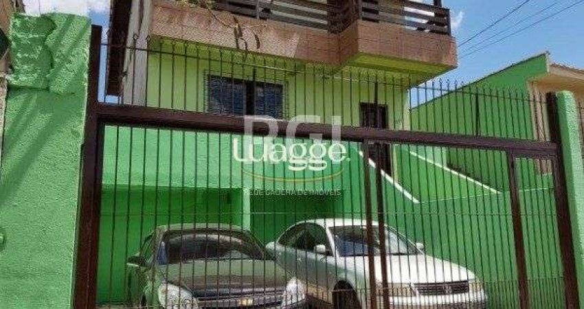 Casa para Venda - 450m², 4 dormitórios, sendo 1 suites, 2 vagas - Vila Ipiranga