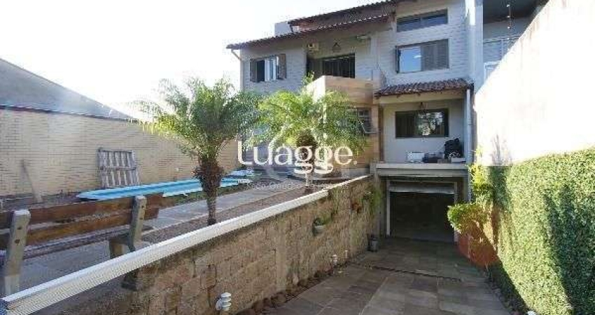 Casa para Venda - 300m², 2 dormitórios, sendo 1 suites, 8 vagas - Nonoai