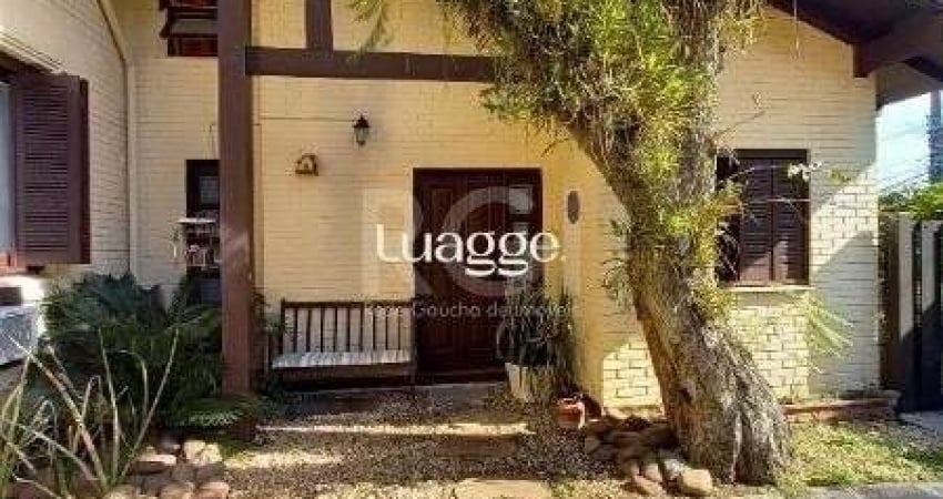 Casa para Venda - 683.64m², 4 dormitórios, sendo 3 suites, 6 vagas - Tristeza