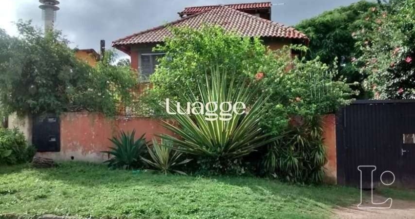 Casa para Venda - 250m², 3 dormitórios, Santa Tereza