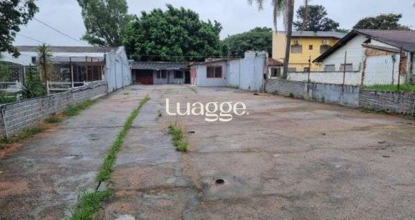 Terreno em Porto Alegre, no bairro Cavalhada, à venda.