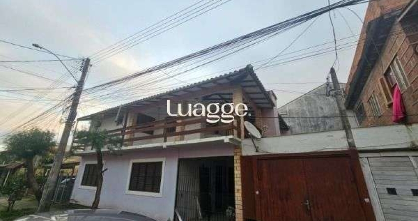 Casa em Porto Alegre, no bairro Hípica, à venda.
