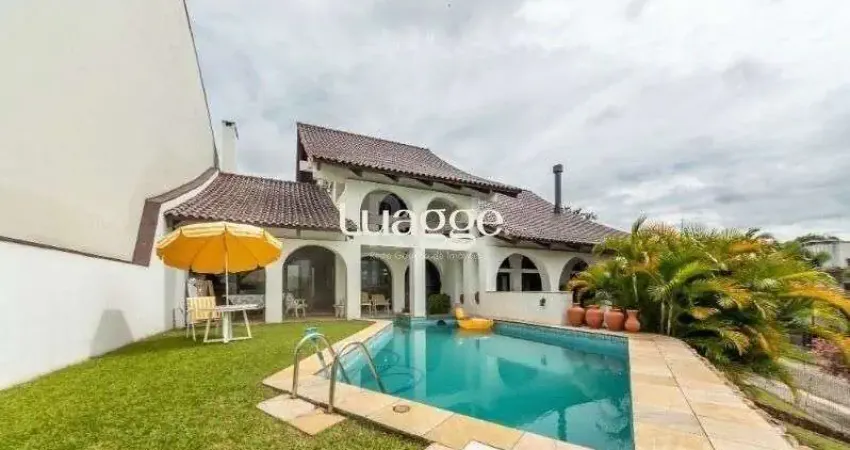 Casa para Venda - 456m², 3 dormitórios, sendo 2 suites, 2 vagas - Vila Assunção