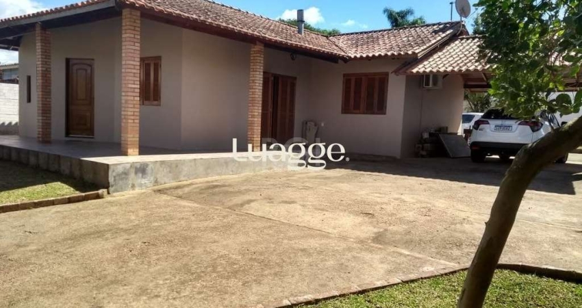 Casa para Venda - 250m², 2 dormitórios, 4 vagas - Lageado
