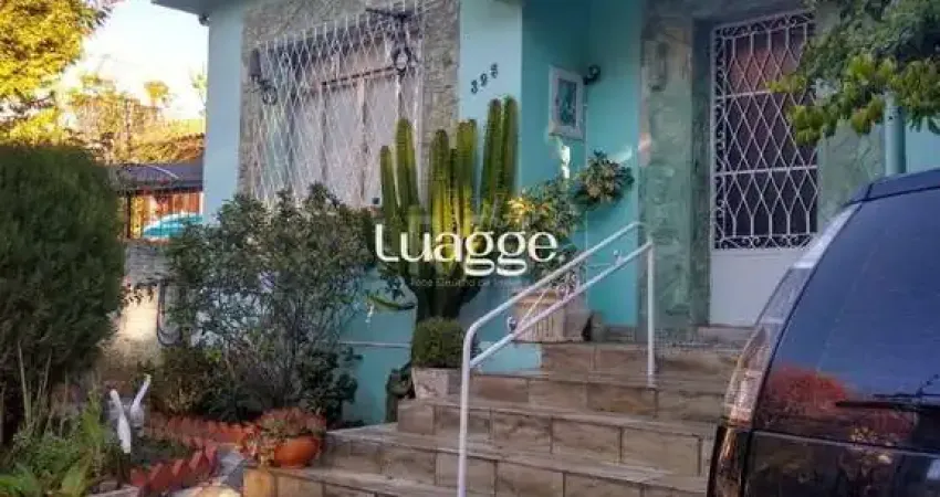 Casa para Venda - 165m², 2 dormitórios, 4 vagas - Menino Deus