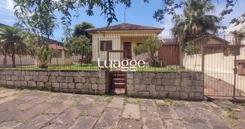Casa para Venda - 265.1m², 3 dormitórios, 4 vagas - Guarujá