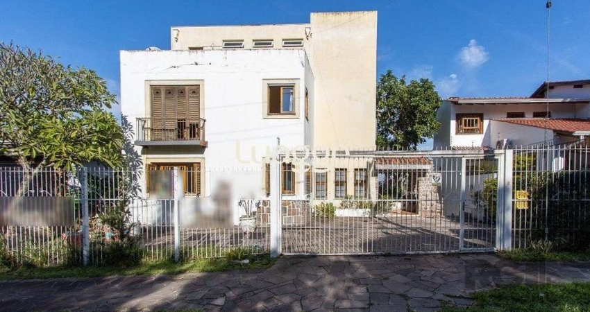 Casa para Venda - 380m², 4 dormitórios, sendo 1 suites, 4 vagas - Vila Assunção