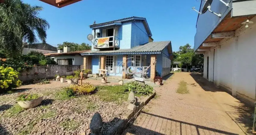 Casa para Venda - 381m², 3 dormitórios, sendo 1 suites, 6 vagas - Belém Novo