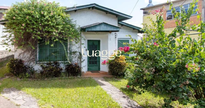 Casa para Venda - 300m², 3 dormitórios, Medianeira