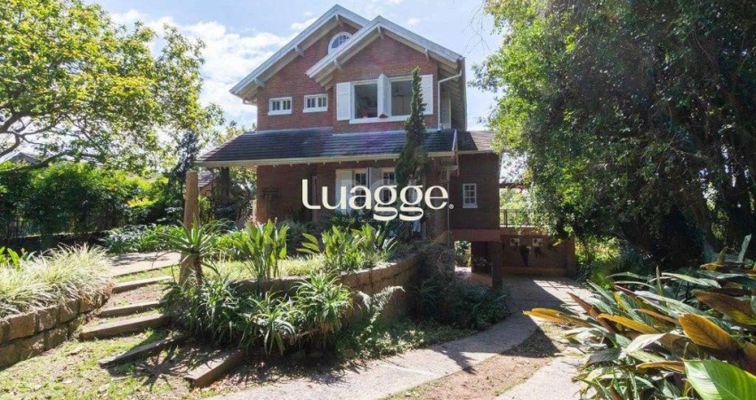 Casa para Venda - 352.19m², 4 dormitórios, sendo 1 suites, 4 vagas - Belém Novo