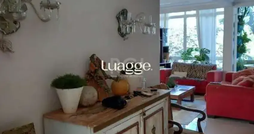 Apartamento para Venda - 150m², 3 dormitórios, 1 vaga - Bom Fim