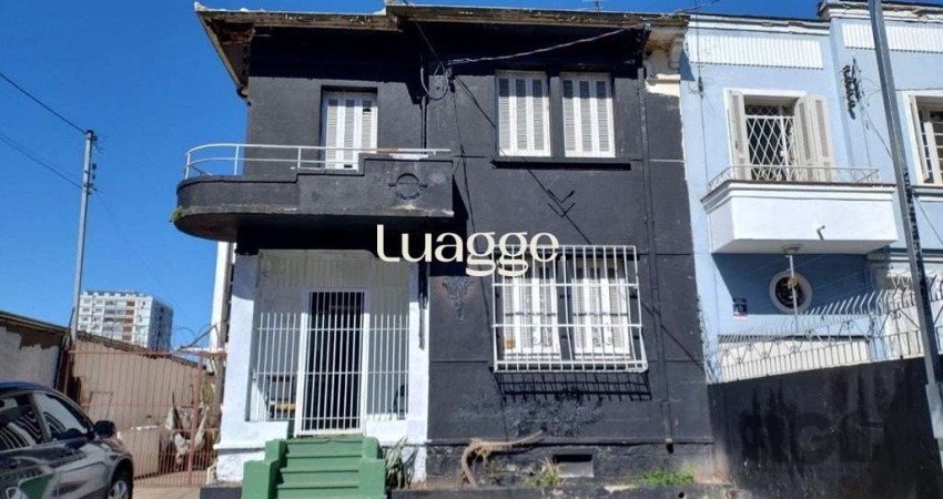 Casa para Venda - 200m², 5 dormitórios, 2 vagas - Azenha