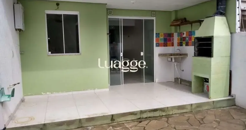 Casa linda com vista para o Rio com 3 pavimentos com duas suíte