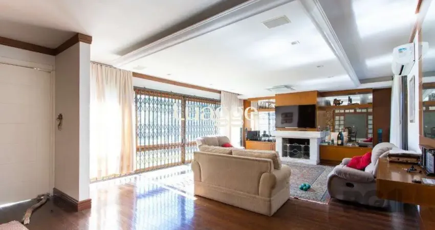 Casa com 3 quartos à venda na Avenida Pereira Passos, 470, Vila Assunção, Porto Alegre