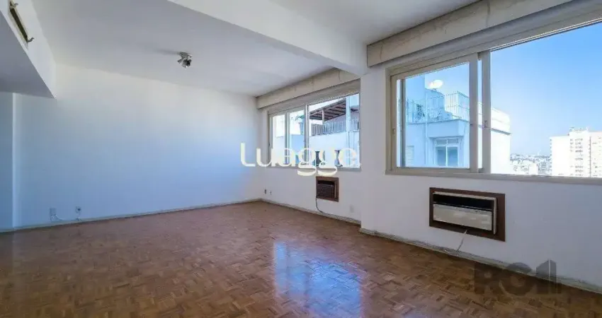 Apartamento, 3 quartos, 1 suite, dependência de empregada, elevador - Centro Histórico - Porto Alegre