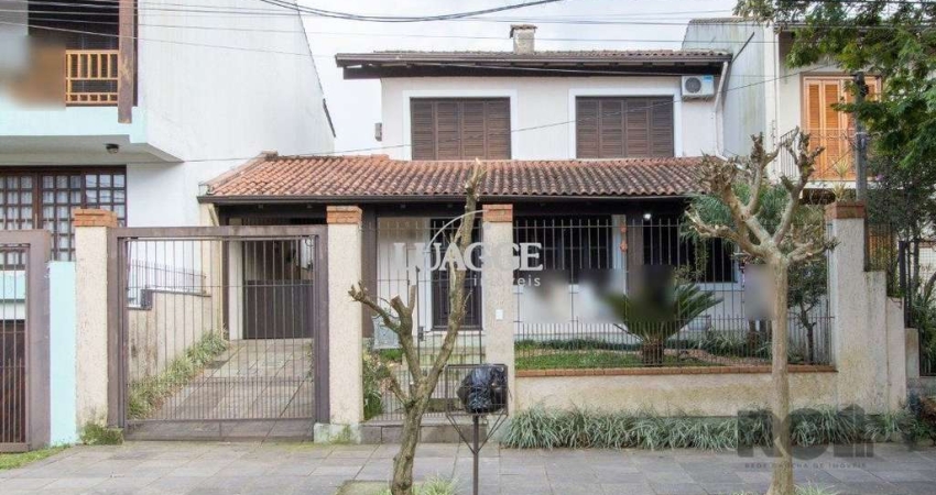 Casa para Venda - 200m², 3 dormitórios, sendo 1 suites, 3 vagas - Jardim Verde