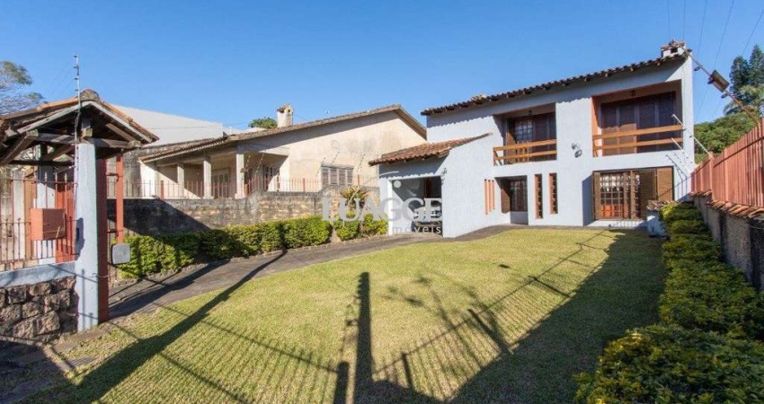 Casa para Venda - 300m², 3 dormitórios, sendo 1 suites, 4 vagas - Tristeza