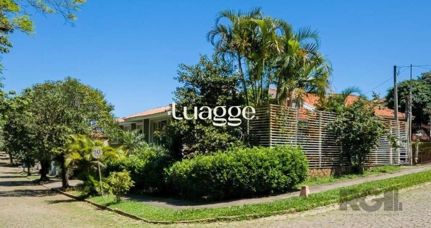Casa com 3 quartos à venda na Rua Morano Calabro, 626, Jardim Isabel, Porto Alegre