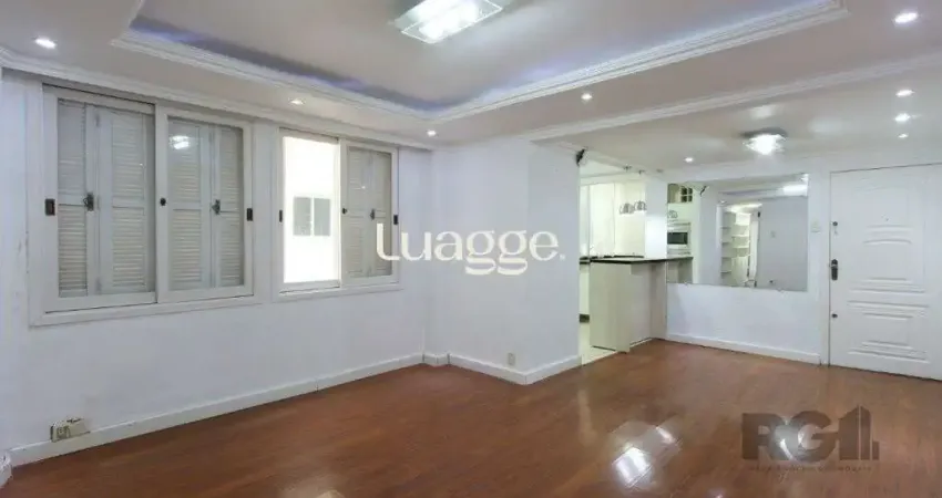 Apartamento semi-mobiliado, possui 3 dormitórios, sendo 1 suíte