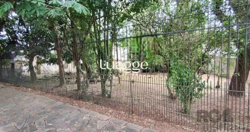 Terreno plano com 24,90m de frente, localizado no bairro serraria.