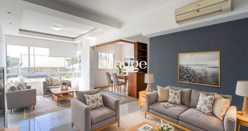 Apartamento de 3 dormitórios, transformado em dois, 1 suíte, living para 2 ambientes, cozinha com churrasqueira, área de serviço, banheiro social e 1 vaga de garagem.