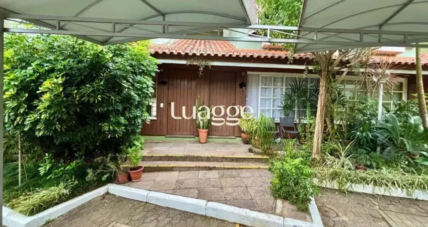 Excelente Casa 2 Dormitórios em Condomínio Fechado