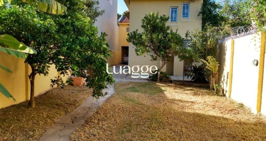 Casa ampla com pátio no Bairro Cristal, com 4 quartos