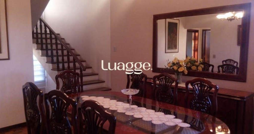 Casa para Venda - 320m², 4 dormitórios, sendo 2 suites, 5 vagas - Santo Antonio